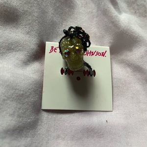 Betsey Johnson Skull Ring Sz 7